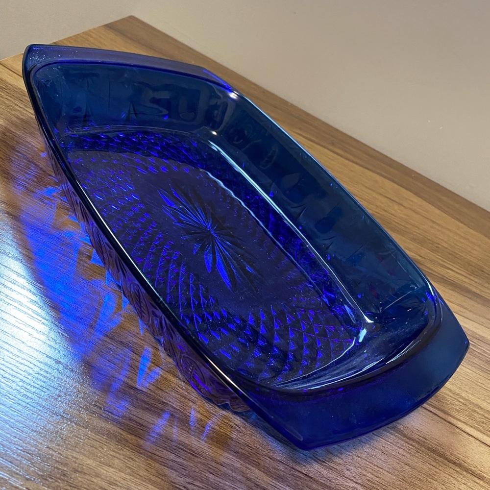 Vintage Cobalt Blue Avon Royal Sapphire Oven to Table Baker Casserole Dish